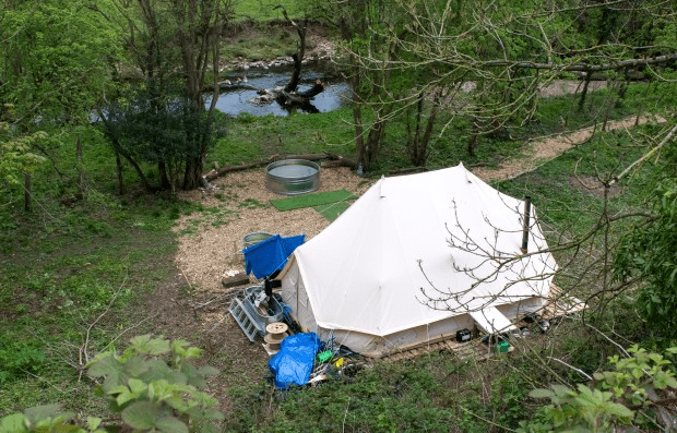 The £200 session took place in Whaley Bridge, Derbyshire