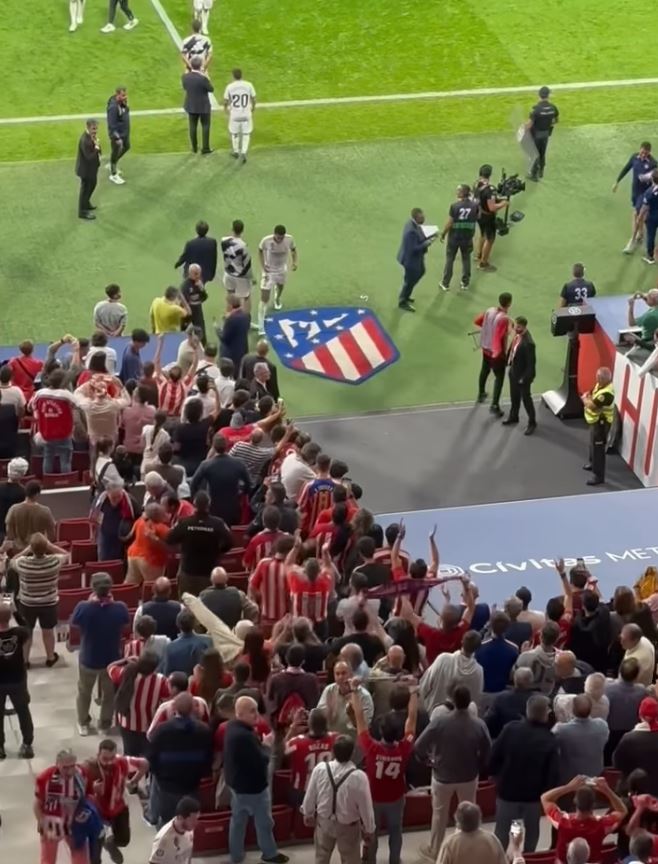 Bellingham made sure not to step on Atletico's crest as he made his way off the pitch