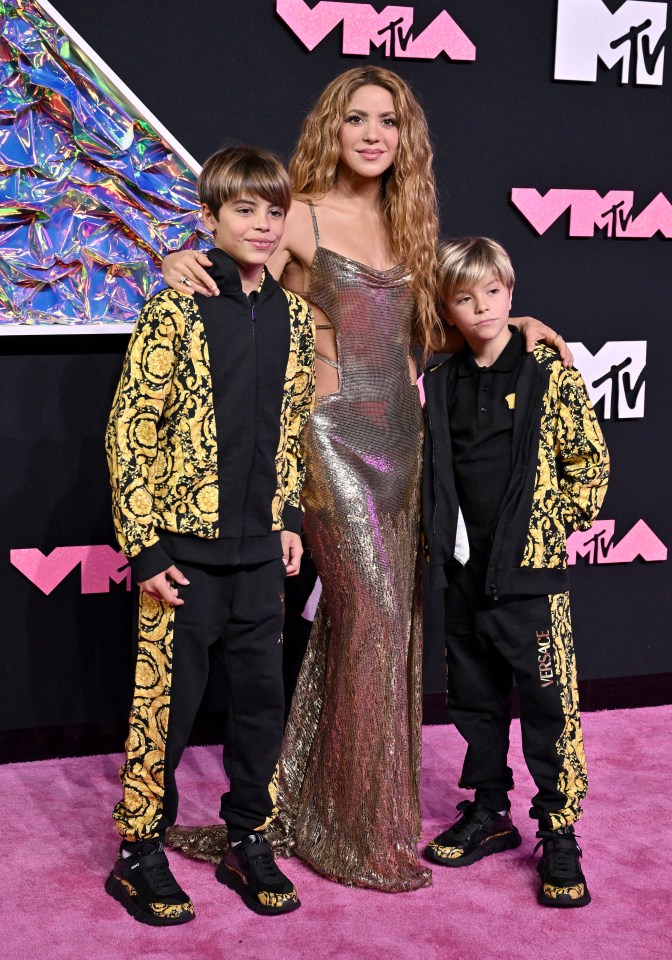 Shakira proudly rocked the pink carpet with her sons before her electrifying VMA's performance