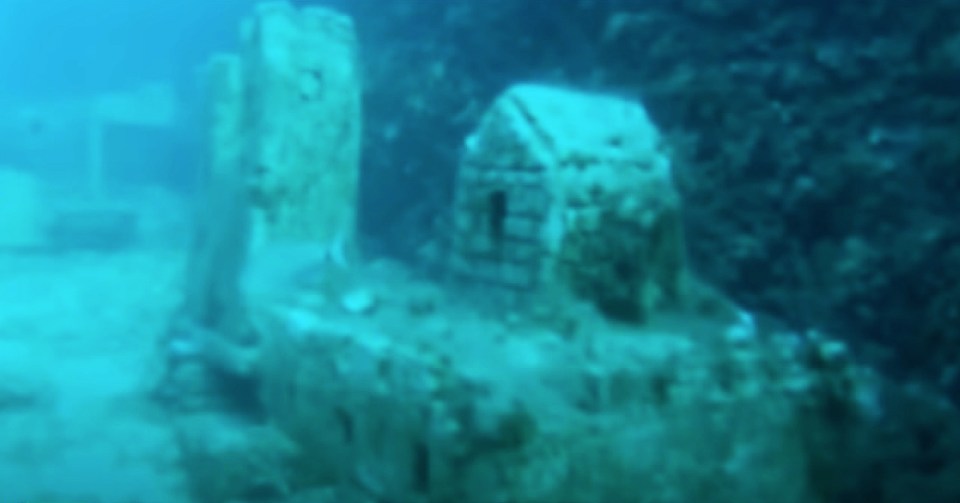 Divers have since gone and filmed the city showing off the bizarre world under water