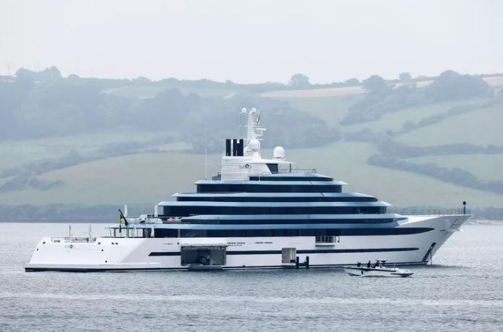 Kaos  was seen moored off Falmouth after being in London towards the end of last month