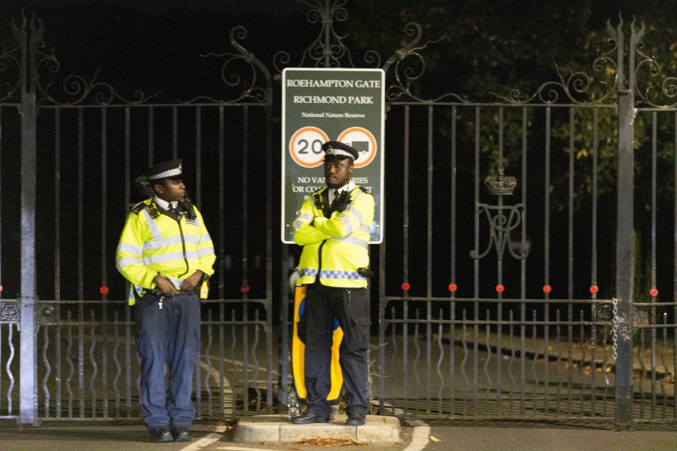 Cops sealed off all the entrances to Richmond Park in South-West London