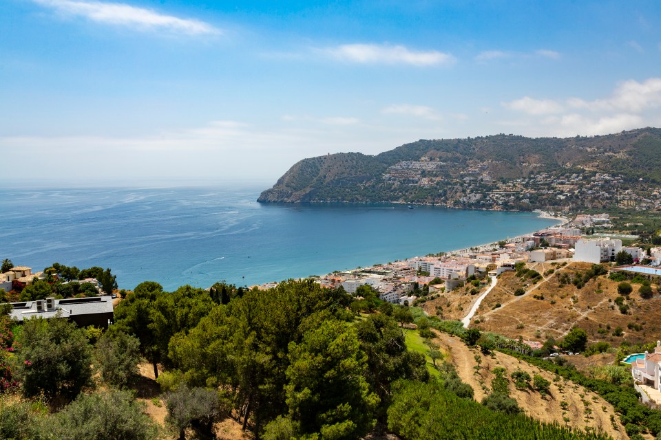 The beaches in La Herradura are popular with swimmers and scuba divers