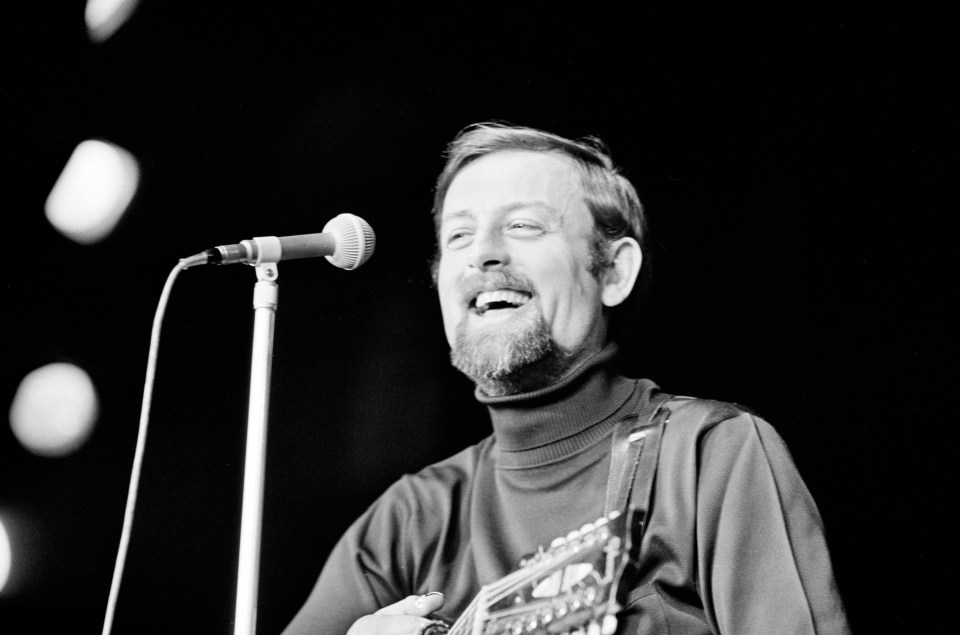 Roger Whittaker has died