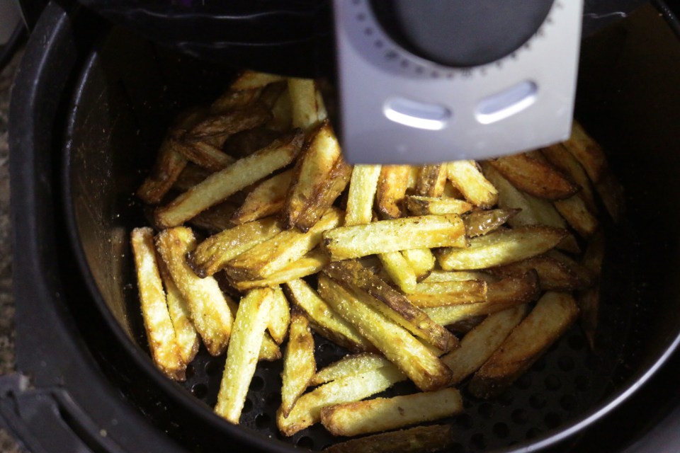 One person in the reviews section said that the cooker makes the best homemade chips ever