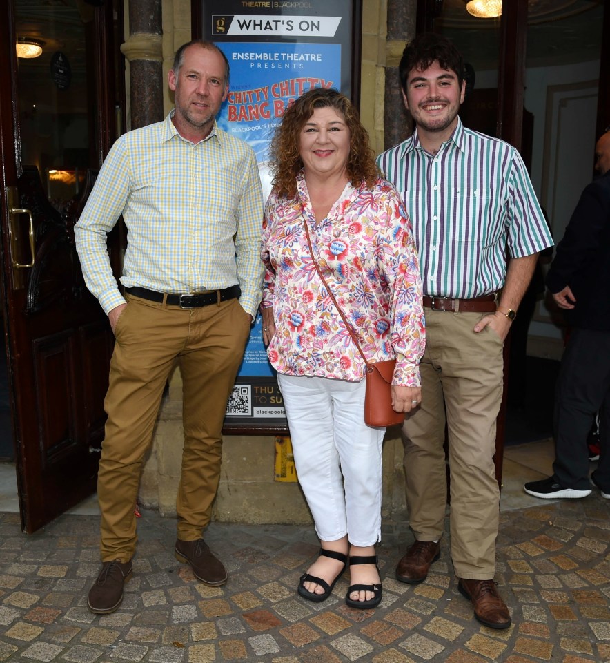 She took her brother Graham and son Alex out to the theatre