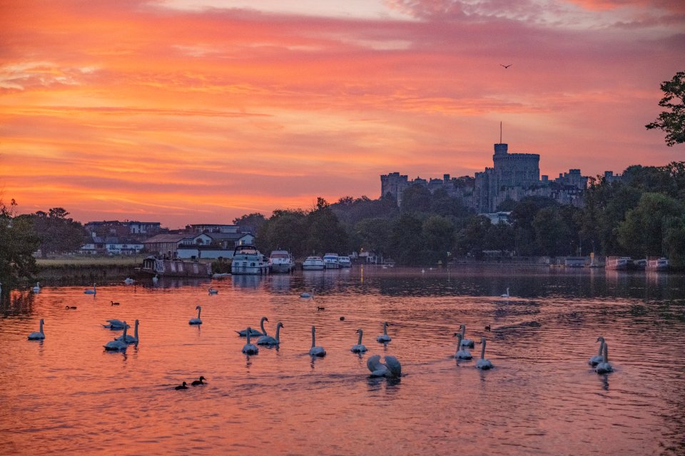 The sunrise this morning in Windsor came as the Met Office predicted highs of 32C tomorrow