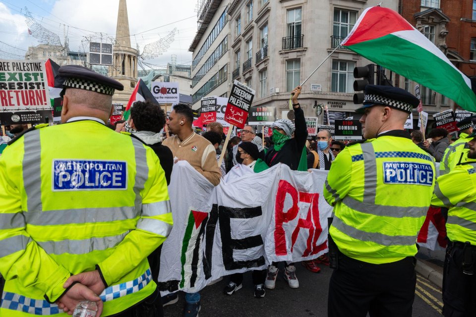 Cops in London have been out in force to ensure the march stays peaceful