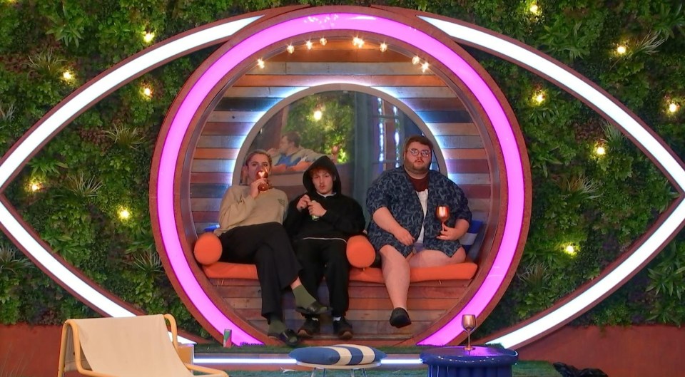 Hallie, Tom and Jenkin discussing Big Brother hook-ups on the show