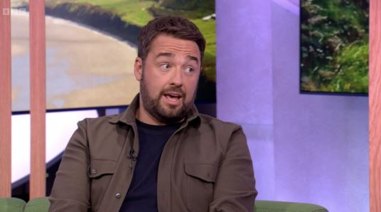 Jason Manford was invited to the sofa to speak about his new pantomime gig