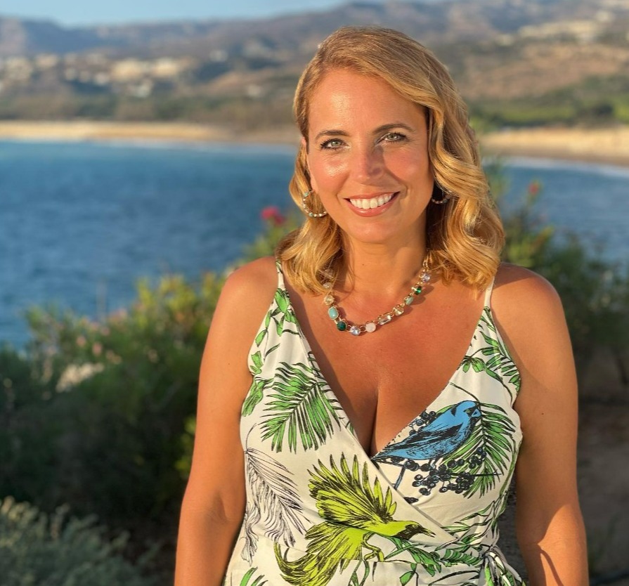 Jasmine Harman stunned fans as she channelled her inner ‘pinup girl’ on A Place in the Sun