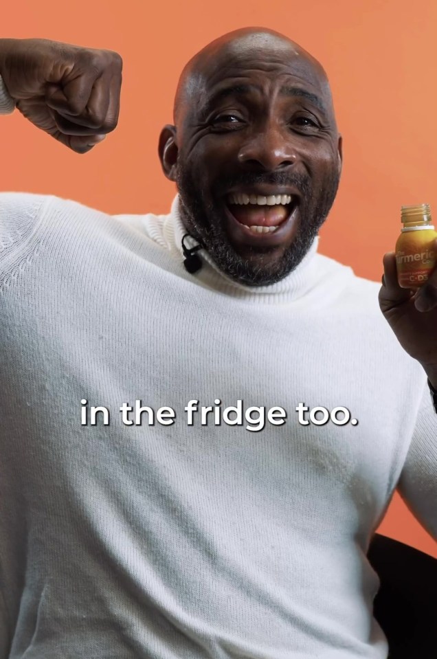 Former boxer Johnny Nelson also features in the advert