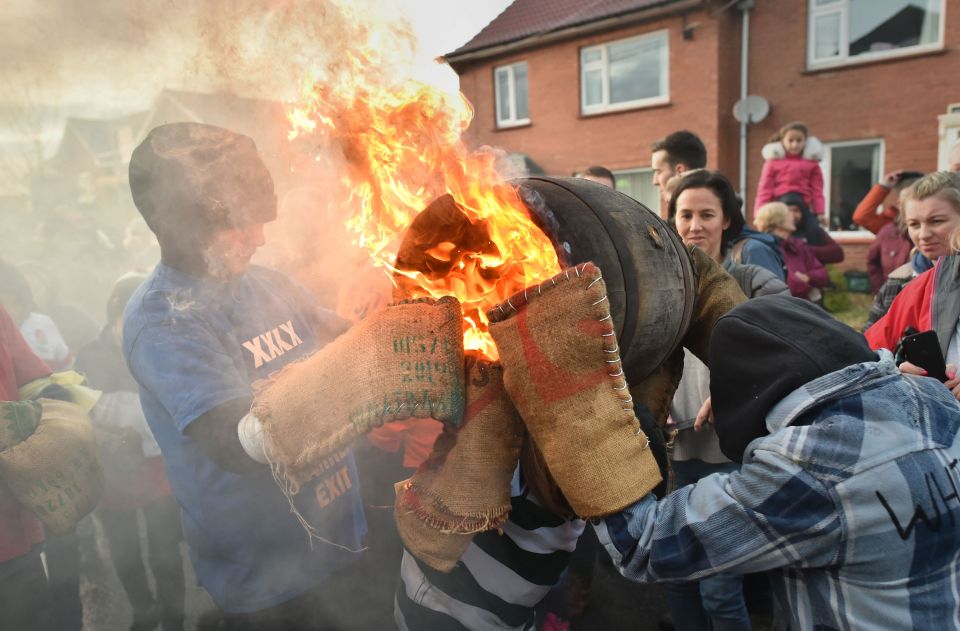 In a move of bravery, those participating often don't opt for high-tech fireproof clothing but rather home-made padded gloves