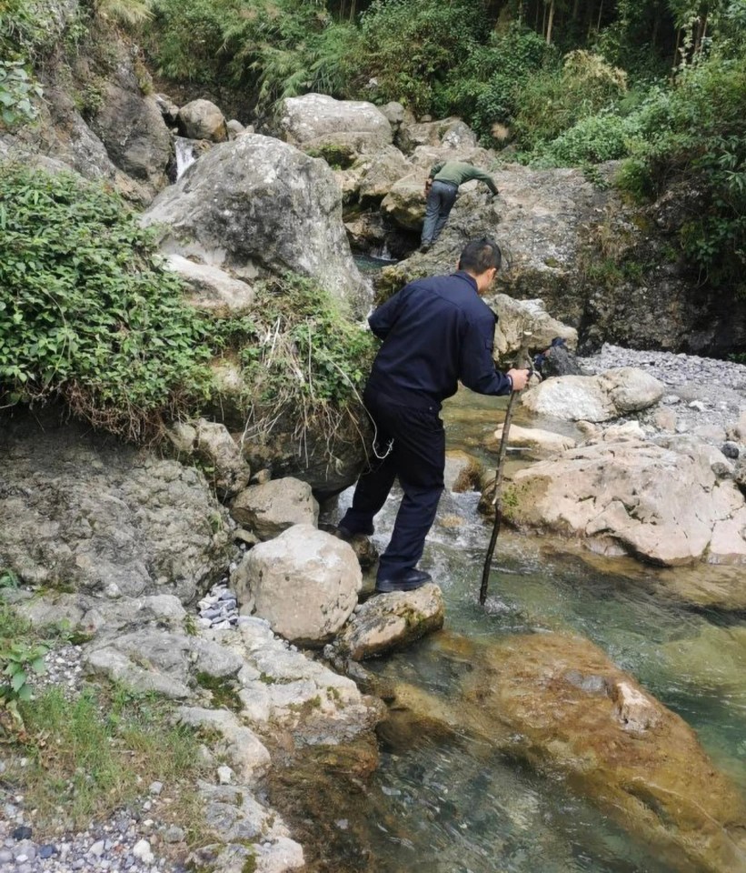 Rescuers traversed through rough terrain to find her