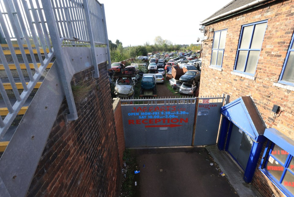 The owners have been ordered to pay £1,591 in fines and clear the Britannia Road yard following a probe by the Environment Agency