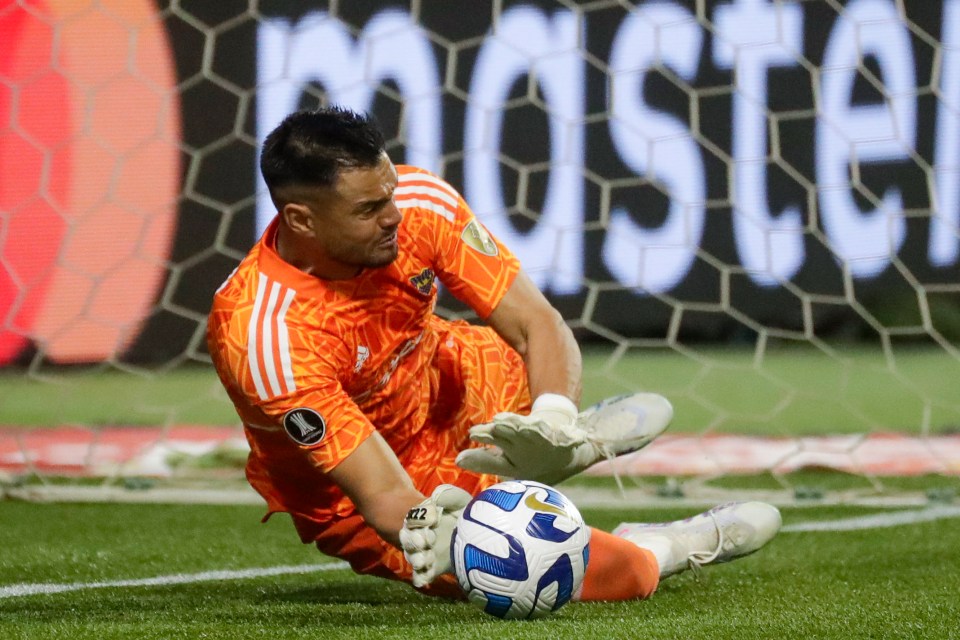 Former Man Utd goalie Sergio Romero was the hero for Boca Juniors