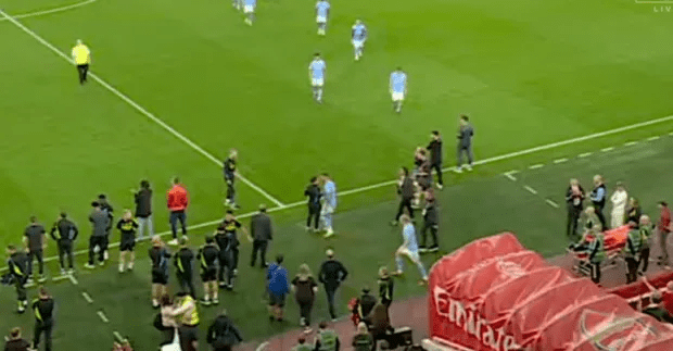 Kyle Walker confronted Nicolas Jover after the game