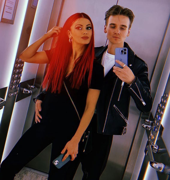 Dianne Buswell has shared a crypitc post amid split fears