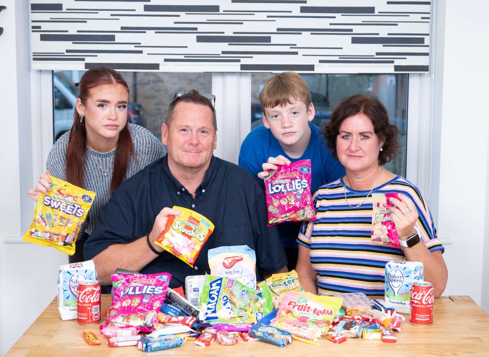 Jennie Rees, her partner Dan Harris, and kids Mollie, and Harry, gave up sugar for two weeks for Sun on Sunday Health