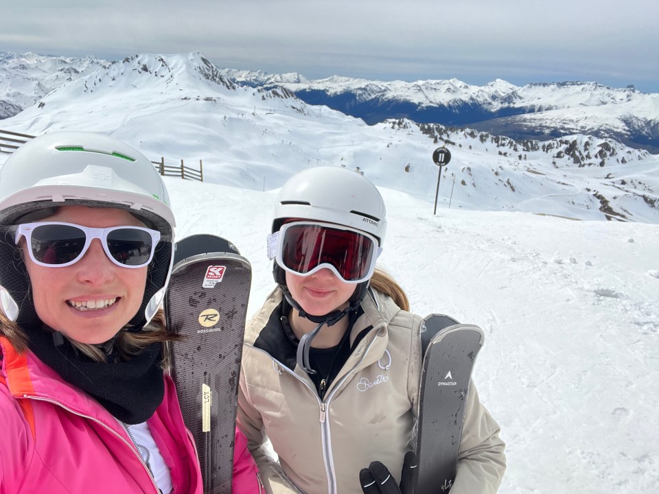 Laura is a mum of three and a ski expert at SKi Beat