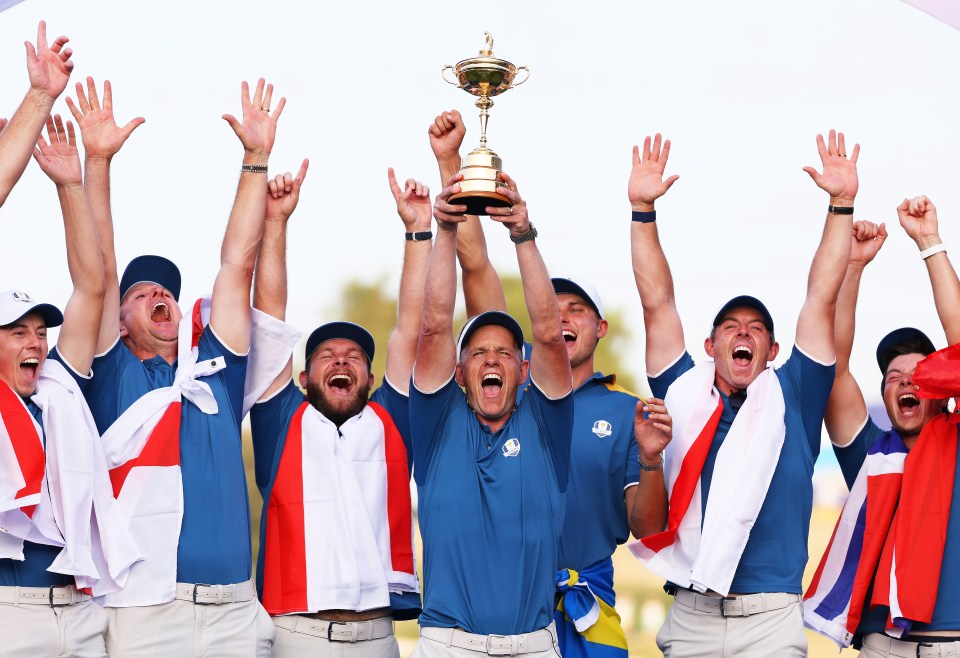 Europe survived a late US comeback to win the Ryder Cup