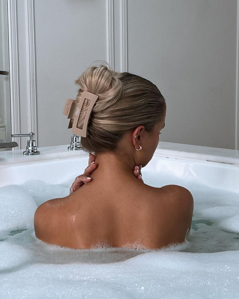 Molly-Mae Hague stripped naked for a sultry pose in the bath