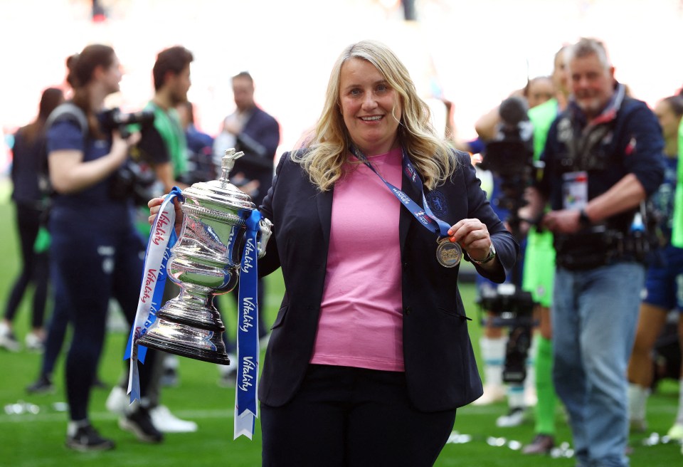 Hayes’ appointment to one of the top international coaching jobs in the women’s game will follow her trophy-laden 12-year spell as Chelsea boss