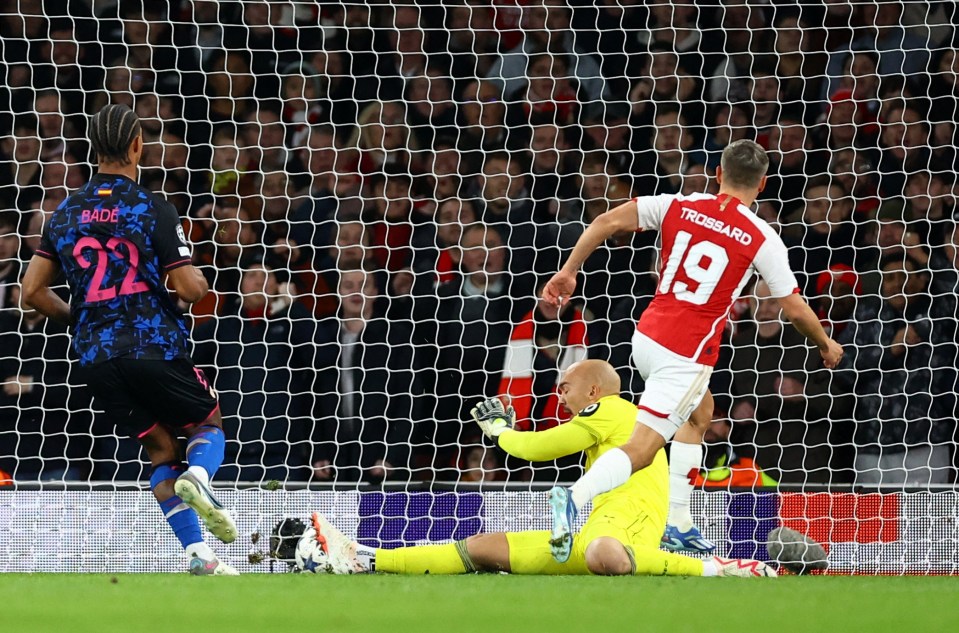 Leandro Trossard slots Arsenal into the lead