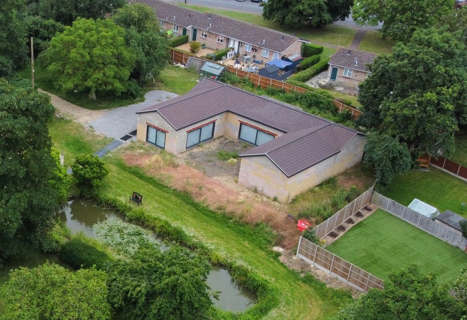 The family initially got permission from Central Bedfordshire Council to build a small charity office for the Captain Tom Foundation