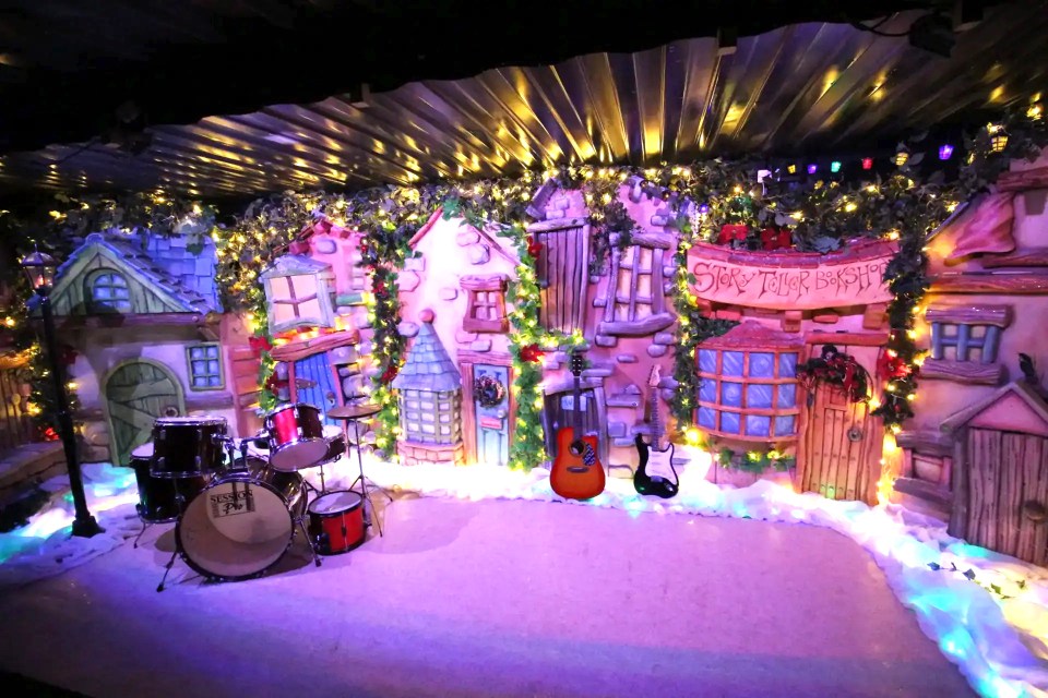 The biggest indoor Christmas experience is opening again in the UK next week