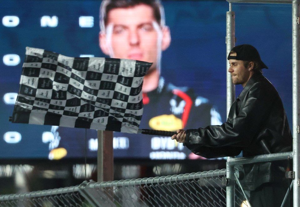 Justin Bieber waved the chequered flag for Verstappen