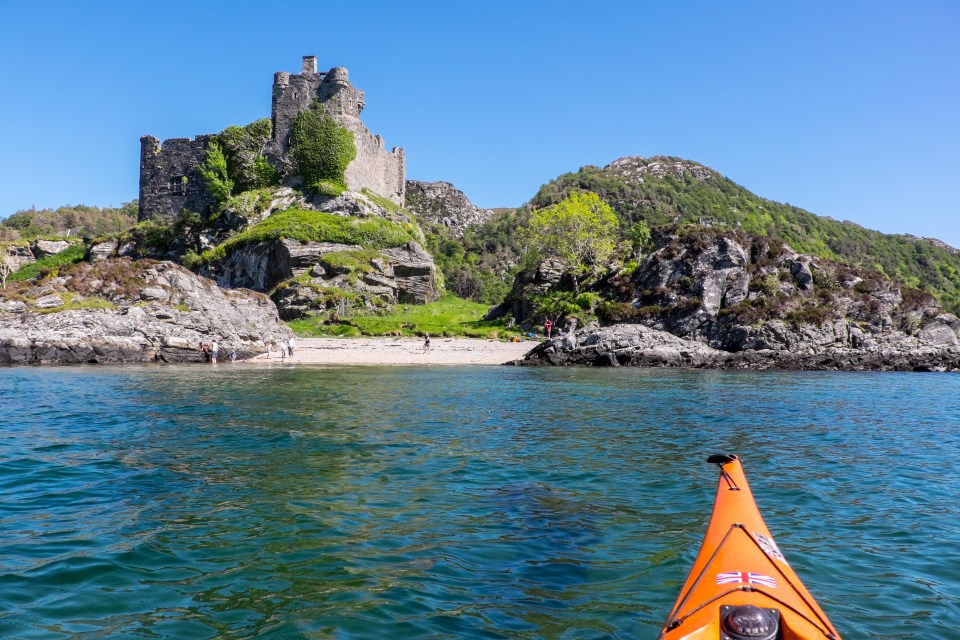 Set on Loch Moidart, the island is believed to have inspired the well-known Scottish novelist J.M. Barrie