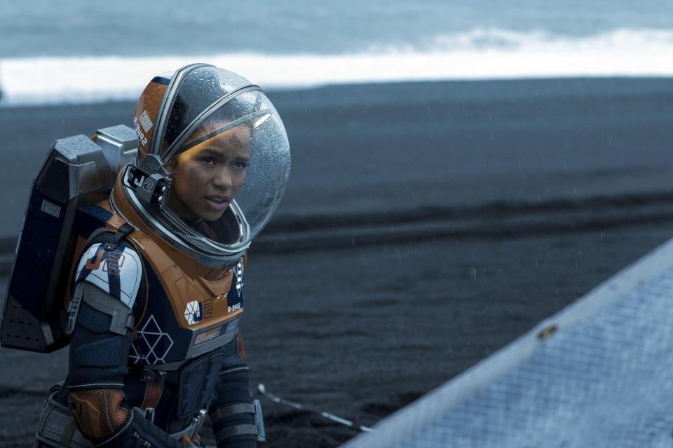 Taylor in Lost In Space, 2018