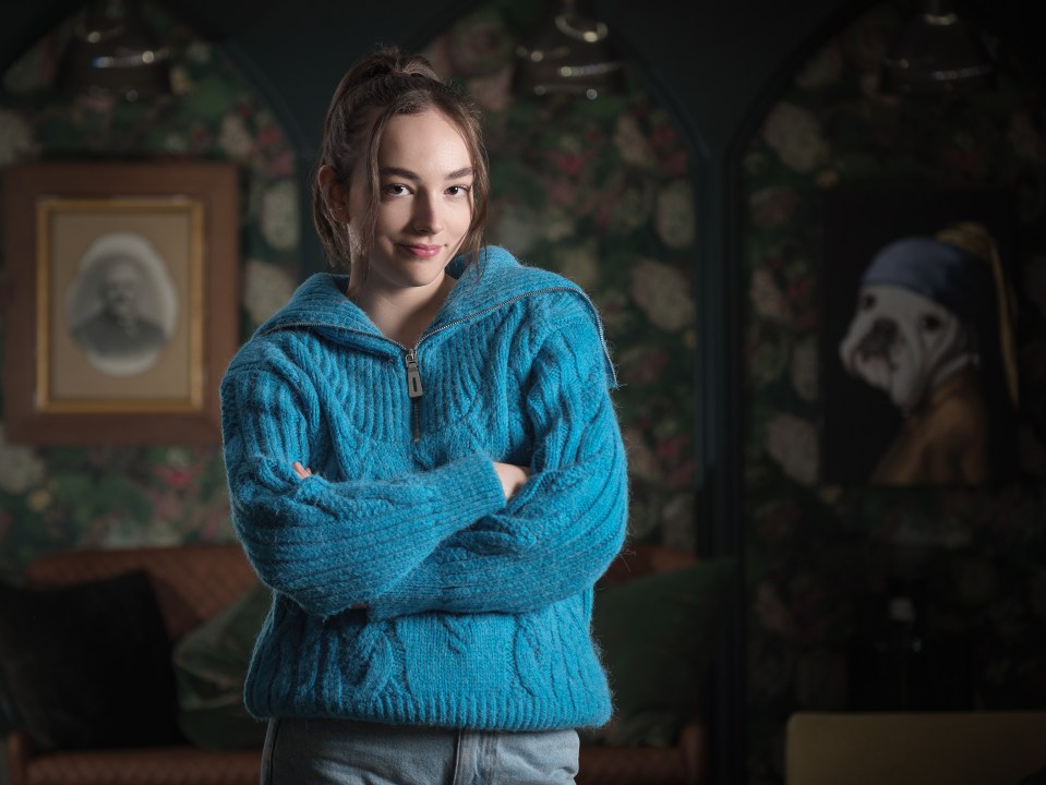 Isabelle Smith will be making a shock entrance to Hollyoaks with Ryan Mulvey