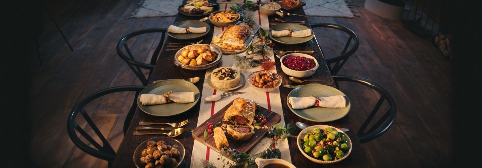 Each food items pops up on Santa's dinner table