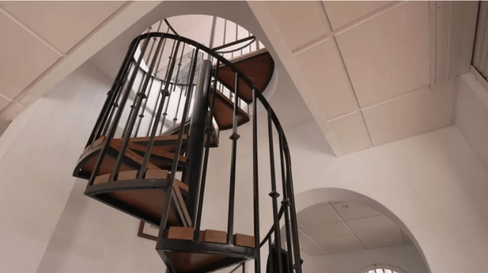 Viewers were left appalled by the steep spiral staircase