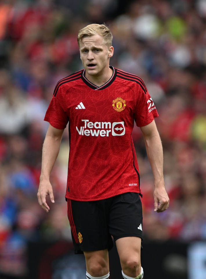 Donny van de Beek also lined-up against Hull City