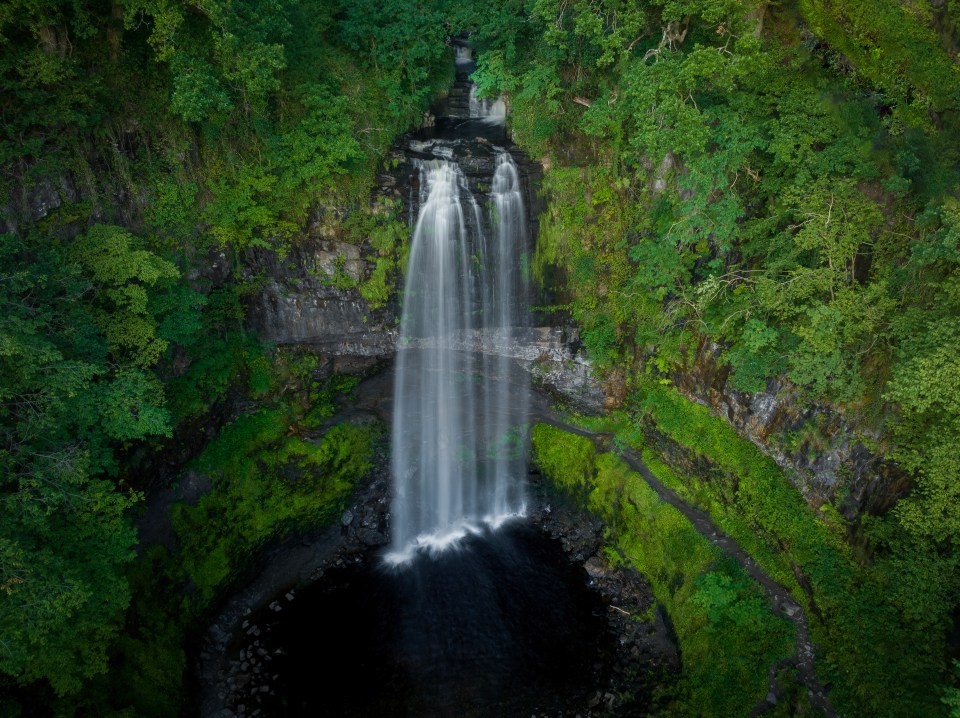 They're the tallest single drop waterfall in the Brecon Beacons