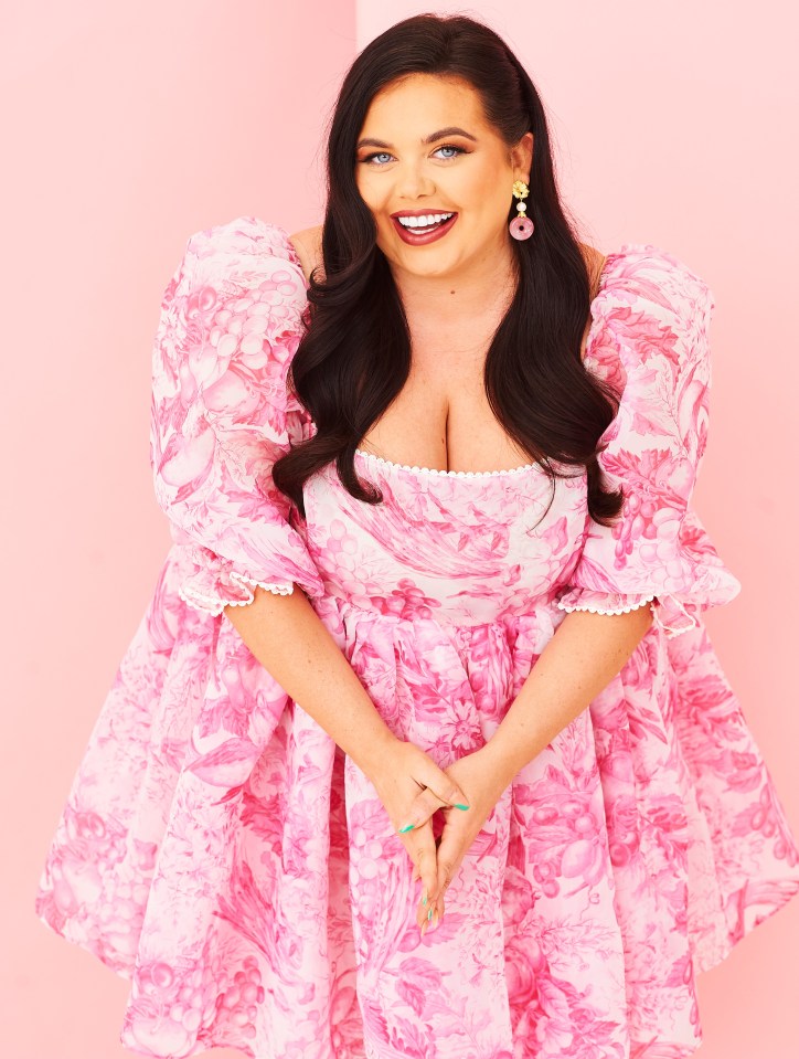 Scarlett Moffatt says she was blasting out music and having a party as she gave birth