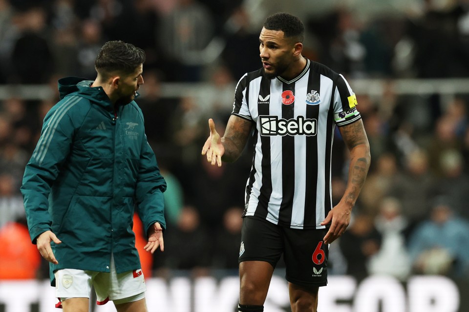 Newcastle star Jamal Lascelles claims Arsenal ace Jorginho refused to shake hands