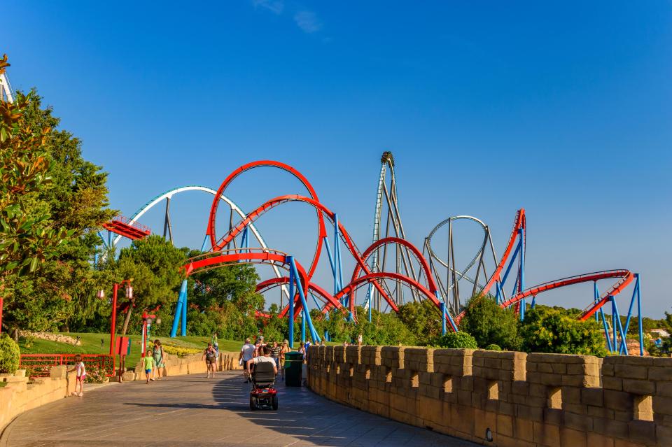 There is a sneaky way to save as much as £100 on your theme park tickets