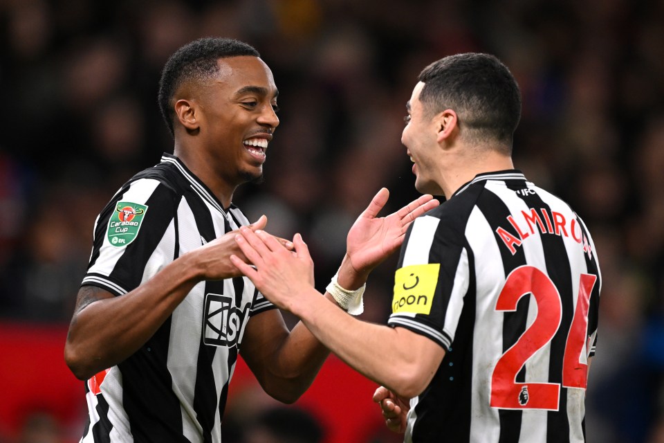 Newcastle run riot at Old Trafford and thrashed holders Man Utd 3-0