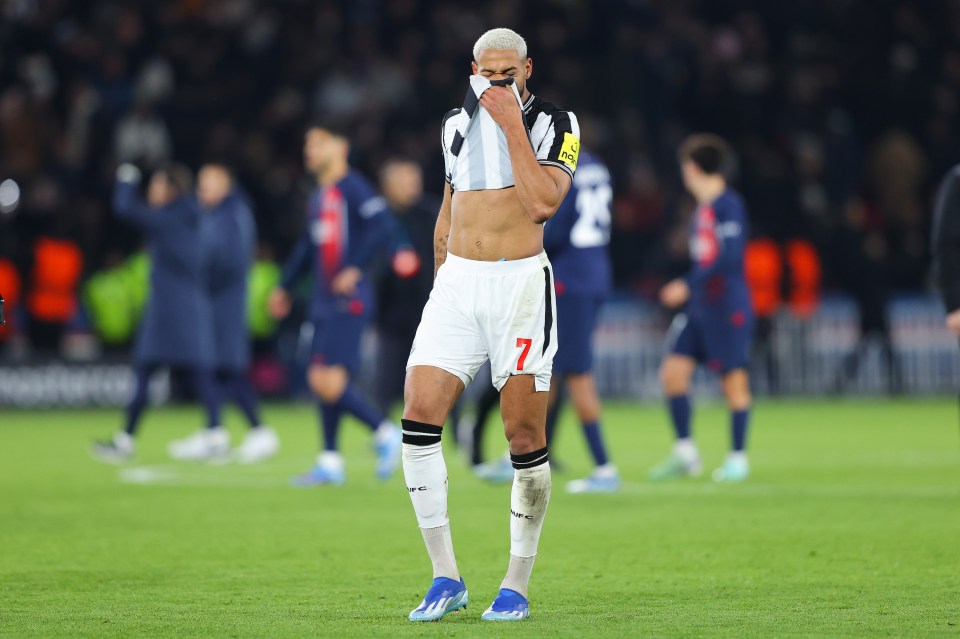 Joelinton looks on in dejection