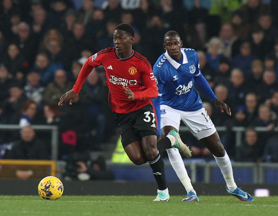 Kobbie Mainoo looked at home as he played the first 72 minutes for Man Utd before Sofyan Amrabat replaced him