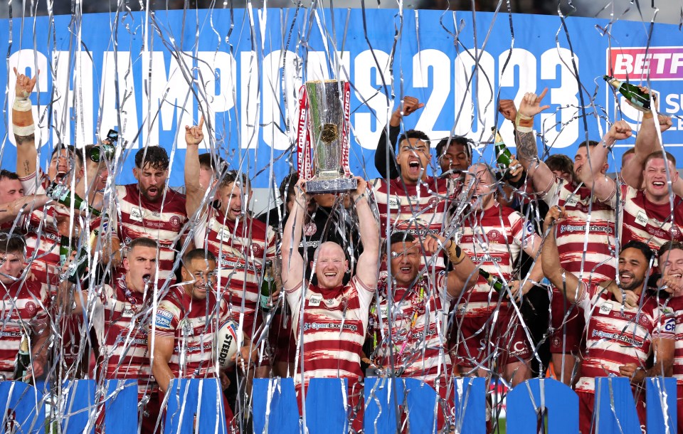 Thompson has joined the reigning Super League champions after Wigan defeated Catalans Dragons in the Grand Final