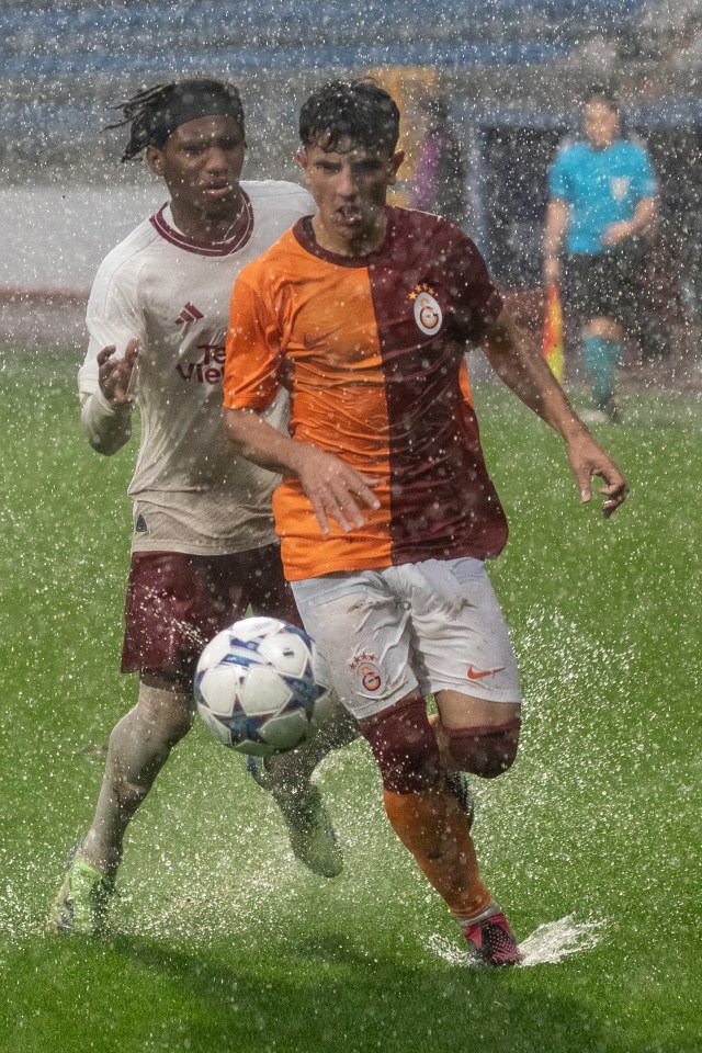 Man Utd's UEFA Youth League clash was played on a waterlogged pitch