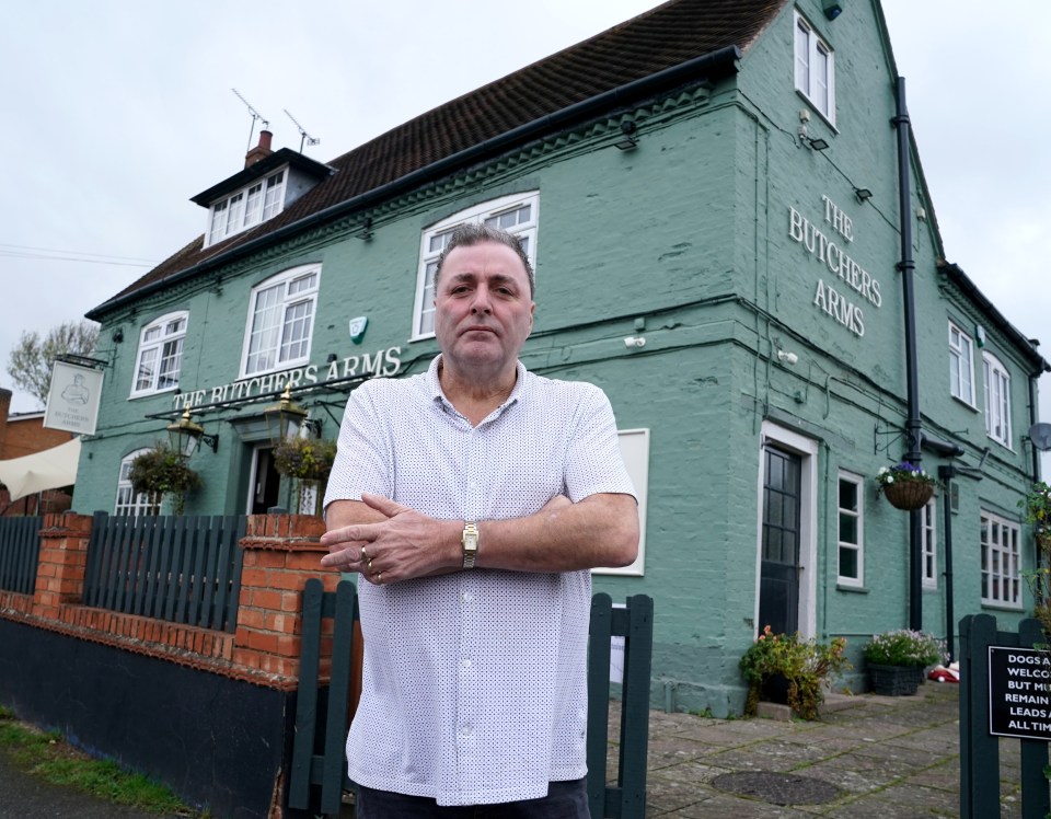 Leon Images Brian Ogden Landlord forced to sell his buisness to pub chain after almost going bust in Covid says Chancellor will kill his pub and many others if alcohol duty hik Pic with wife Selena Barmaid Elly Butchers Arms, Bishop's Itchington