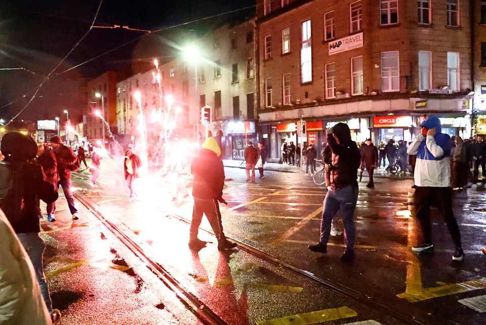 Protestors started clashing with cops this evening on the streets of the Irish capital