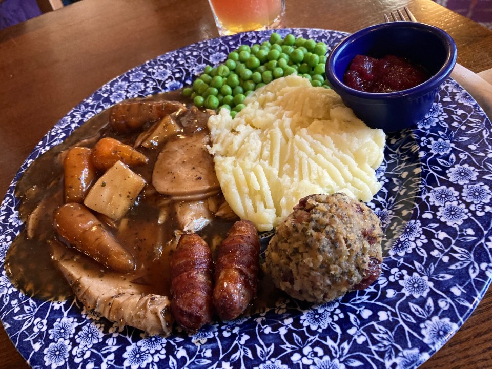 A woman who tried Wetherspoon's Christmas dinner said she felt let down by it