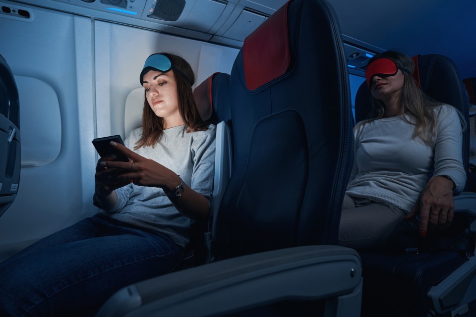 Passengers should dim their phone screens after the cabin lights have been turned off